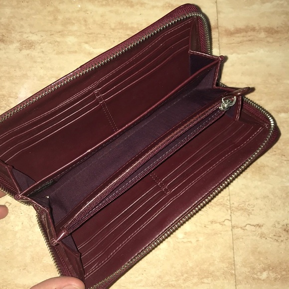 Burgundy Coach Wallet - Picture 2 of 3